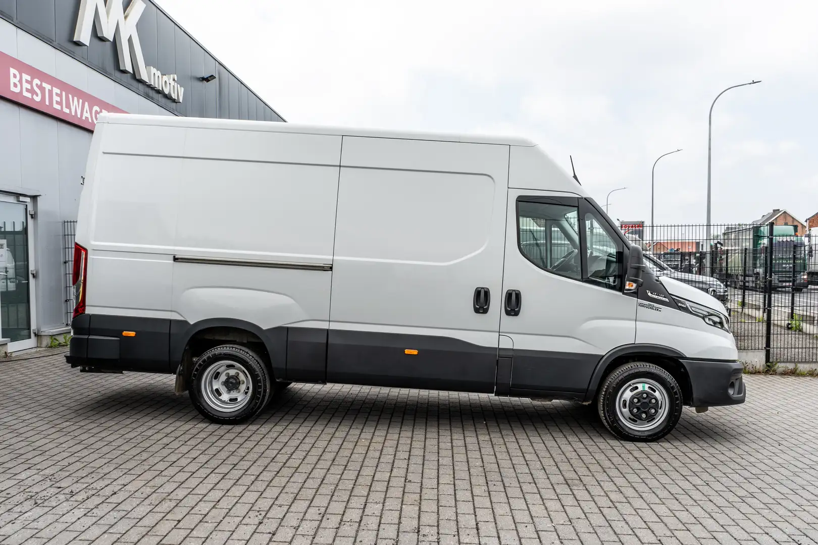 Iveco Daily 40C18V L3H2 - Automaat - Air suspension - 43.500ex Blanco - 2