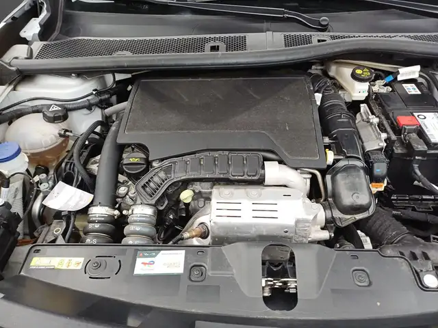 Peugeot 2008 view 5