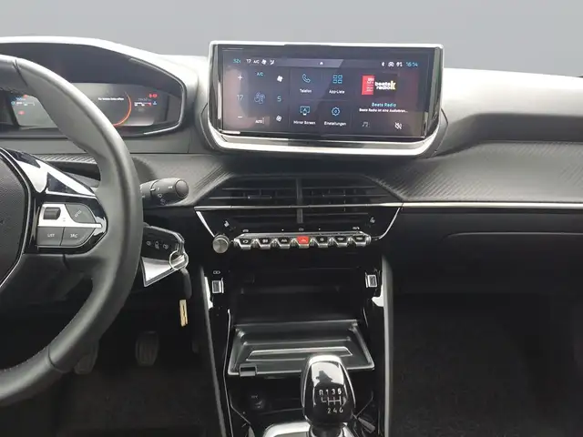 Peugeot 2008 view 12