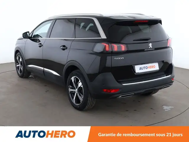 Peugeot 5008 view 4
