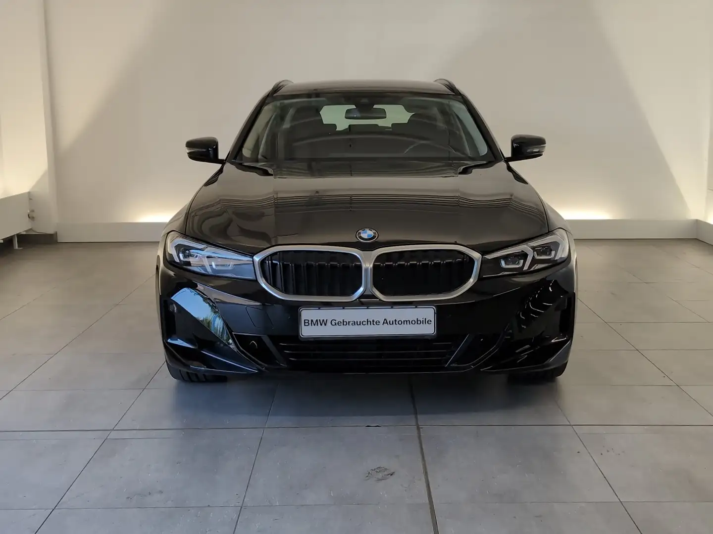 BMW 318 i Touring SHZ/PDC/Tempomat SHZ/PDC/Tempomat Schwarz - 2