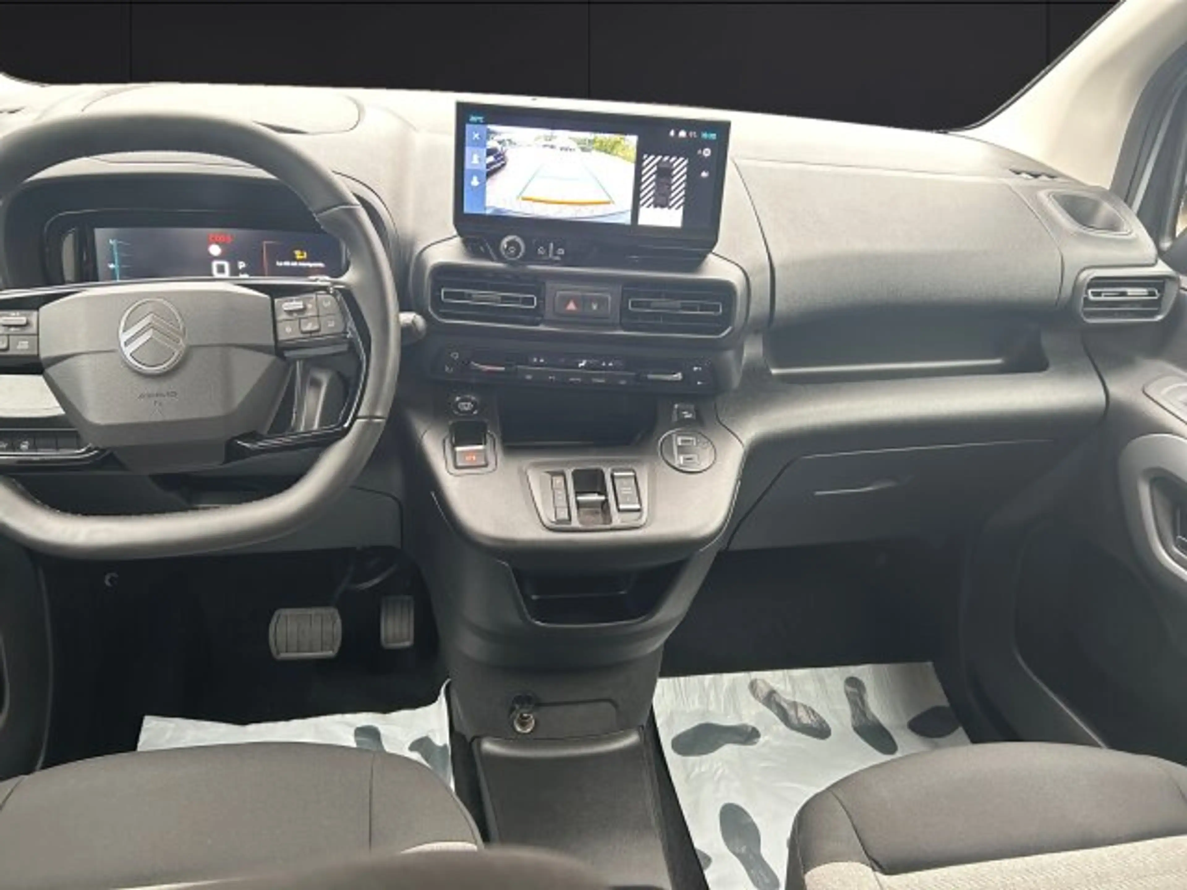 Citroen Berlingo Berlingo XL 130 MAX BAR +180°Kamera+NAV+ACC+SHZ+ — photo 12