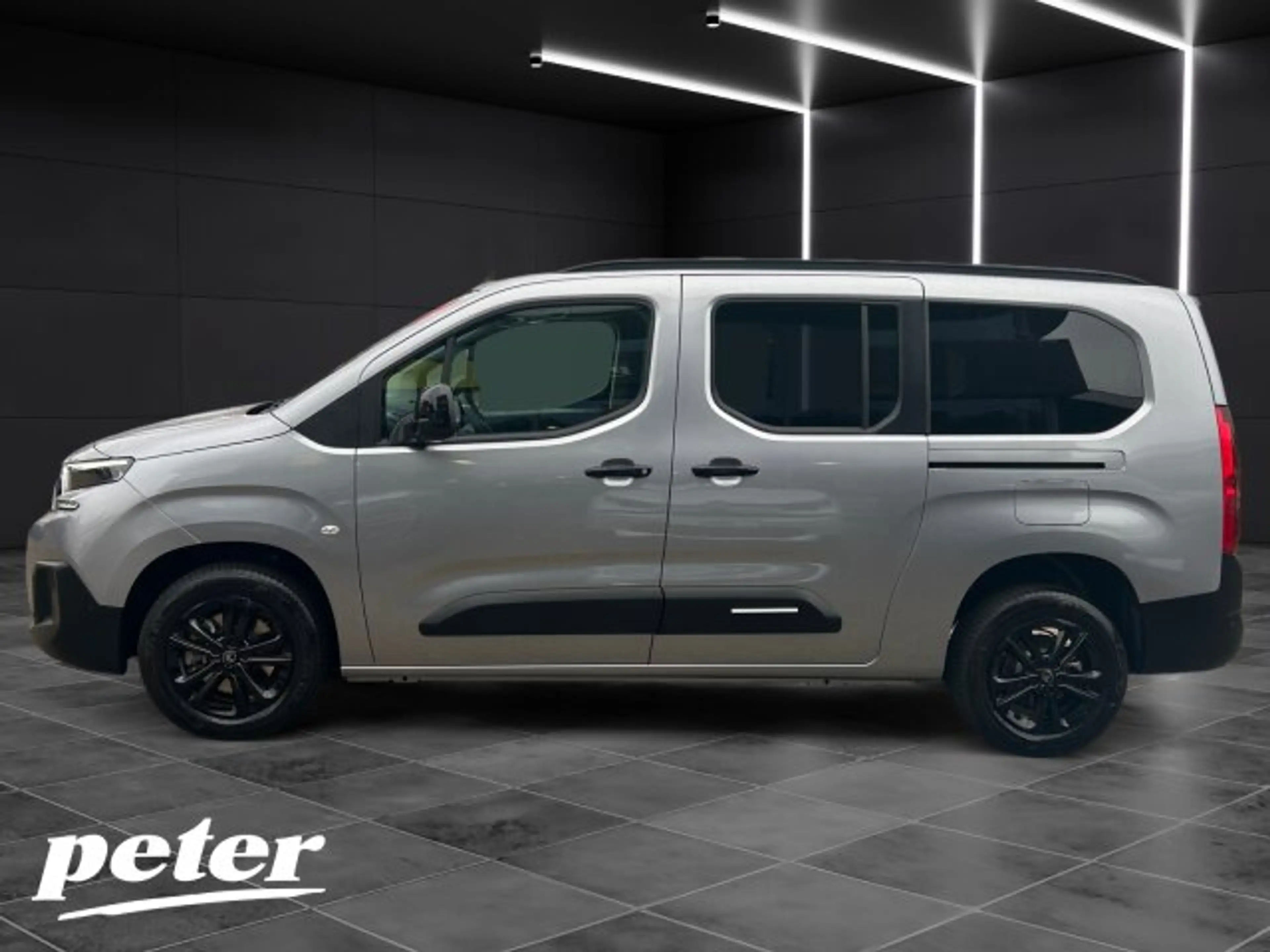 Citroen Berlingo Berlingo XL 130 MAX BAR +180°Kamera+NAV+ACC+SHZ+ — photo 2
