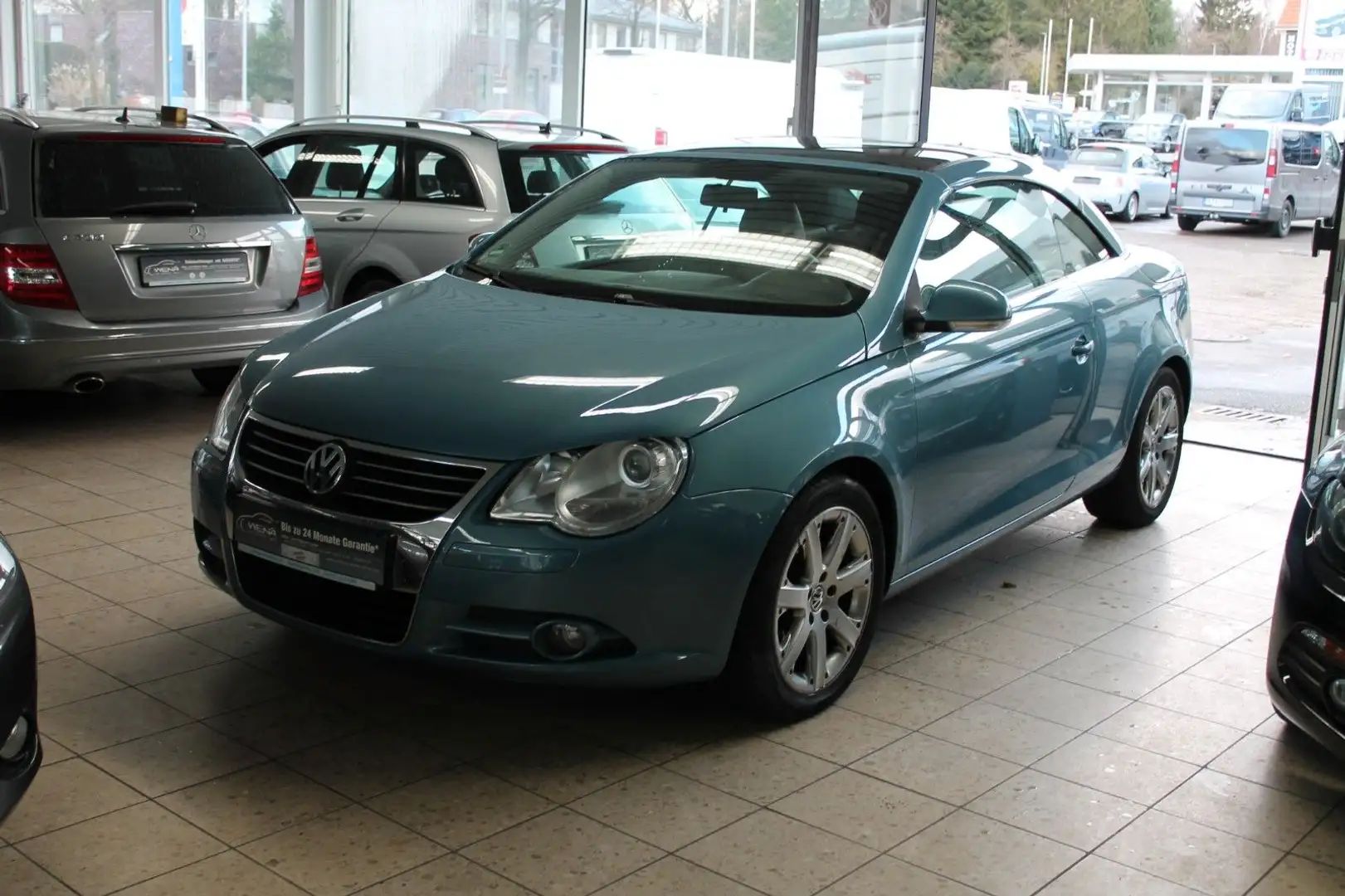Volkswagen Eos 2.0 Turbo Modrá - 2