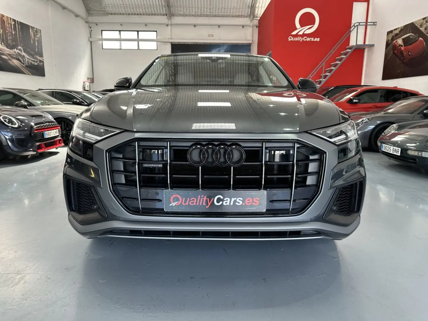 Audi Q8 50 TDI Black line quattro tiptronic Gris - 2