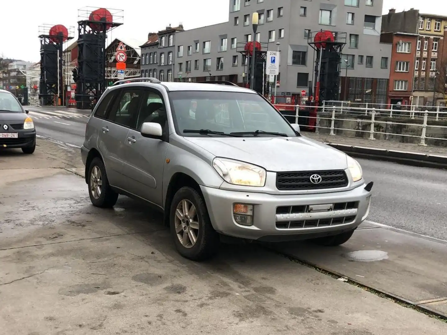 Toyota RAV 4 2.0i VVT-i 16v 4x4 VX+ Grau - 1