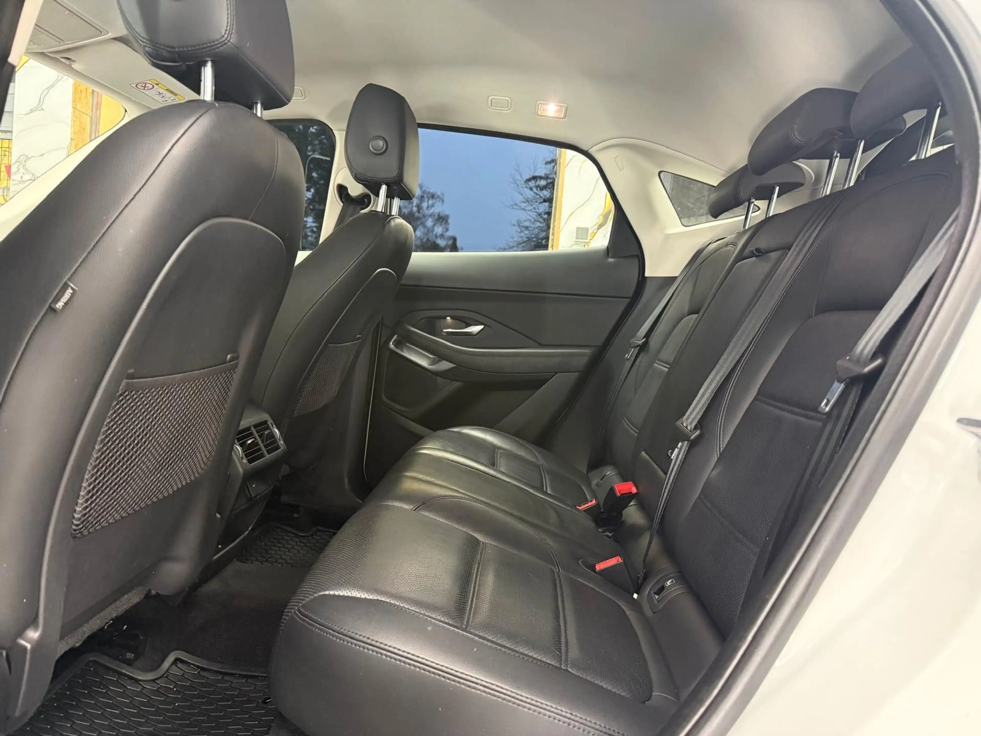 Jaguar E-Pace E-PACE S AWD — photo 11