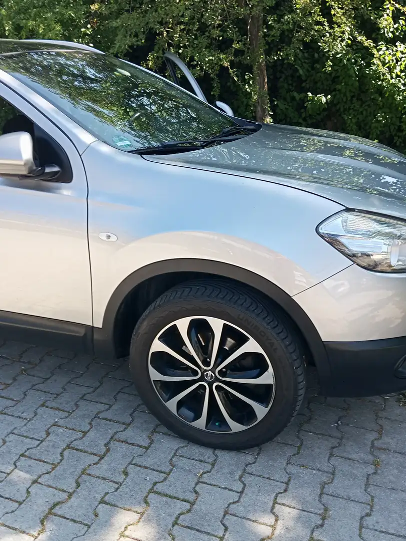 Nissan Qashqai+2 2.0 4x4 visia - 1