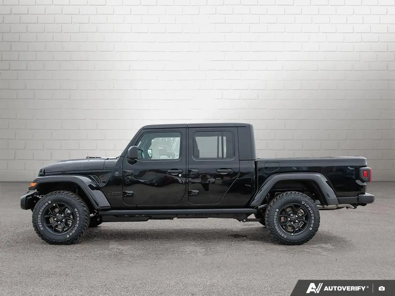 Jeep Gladiator снимка Jeep Gladiator