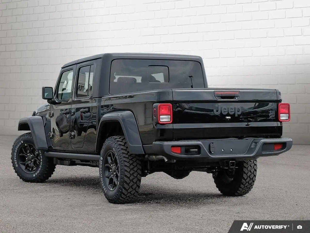 Jeep Gladiator снимка Jeep Gladiator
