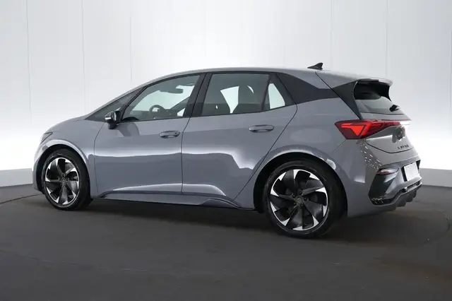 CUPRA Born 82 kWh LED GPS PDC CAM Keyless Carplay ACC