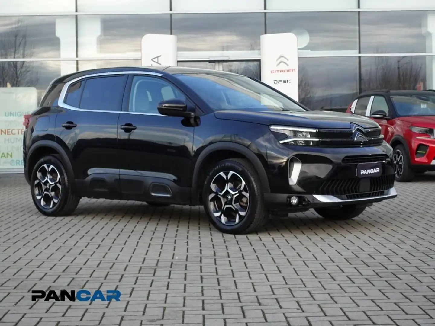 Citroen C5 Aircross 1.5 bluehdi Max S&S EAT8 130 Siyah - 1