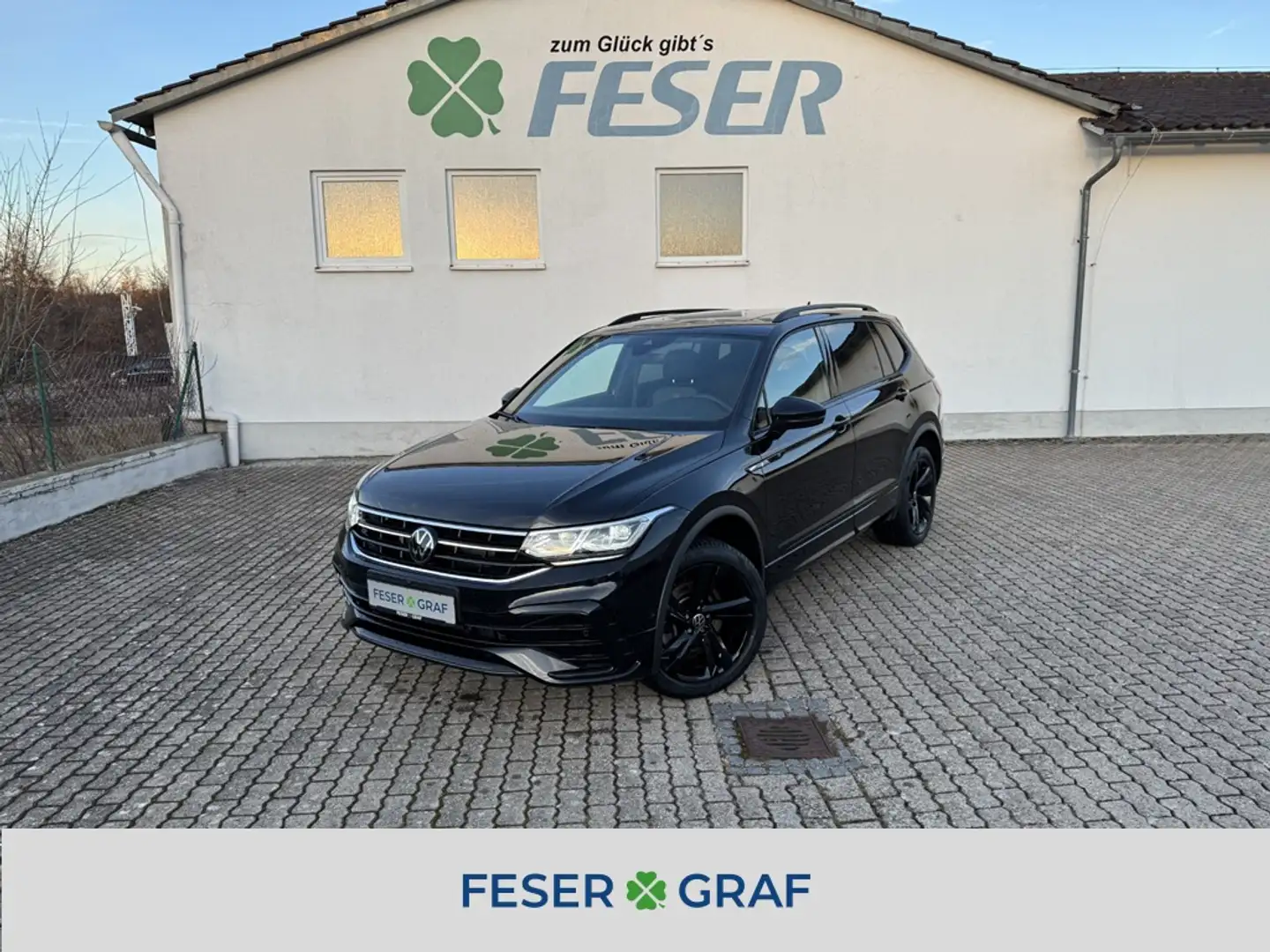 Volkswagen Tiguan Allspace R-Line 2.0 TDI DSG 4M 360° MATRIX PANO Schwarz - 1