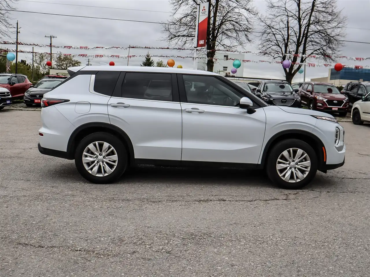 Mitsubishi Outlander снимка Mitsubishi Outlander