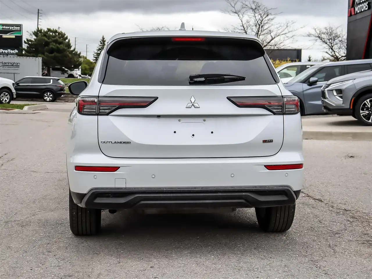 Mitsubishi Outlander снимка Mitsubishi Outlander