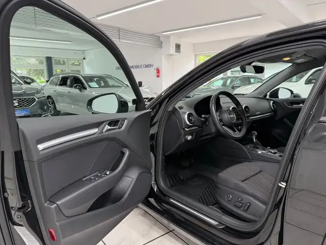 Audi A3 view 8