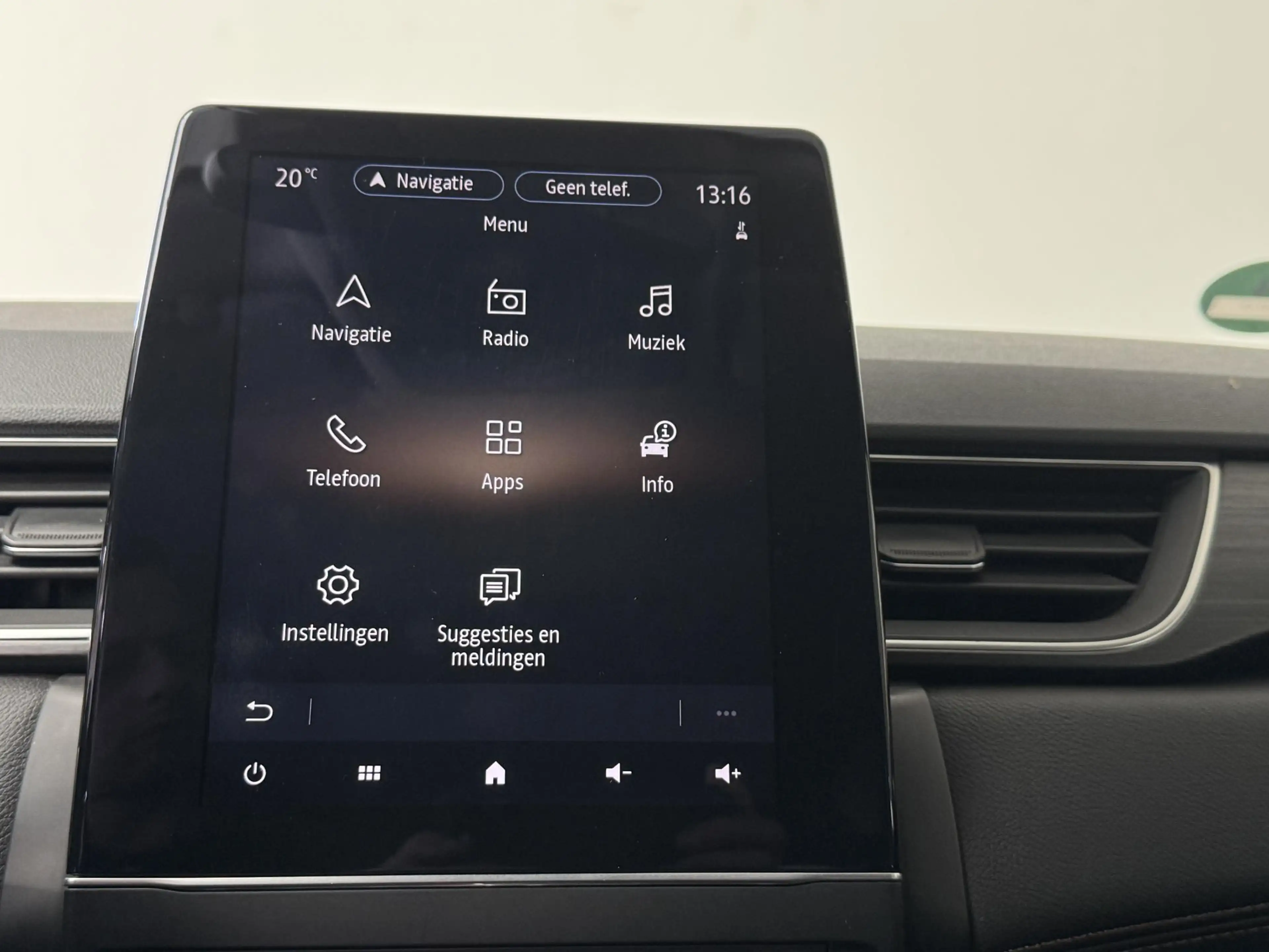 Renault Captur 1.6 E-Tech Plug-in Hybrid 160 Initiale Paris | Led — photo 40
