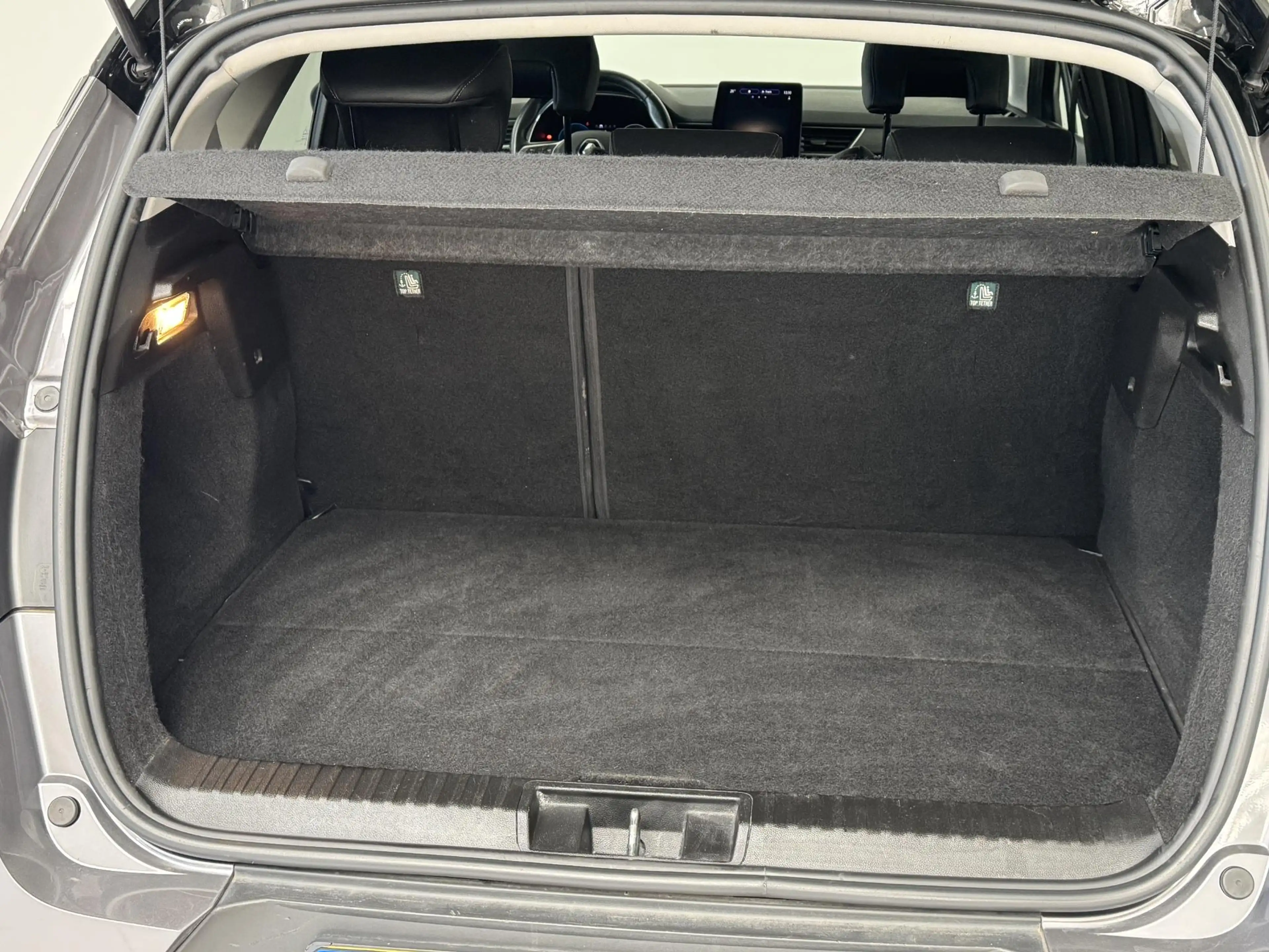 Renault Captur 1.6 E-Tech Plug-in Hybrid 160 Initiale Paris | Led — photo 9