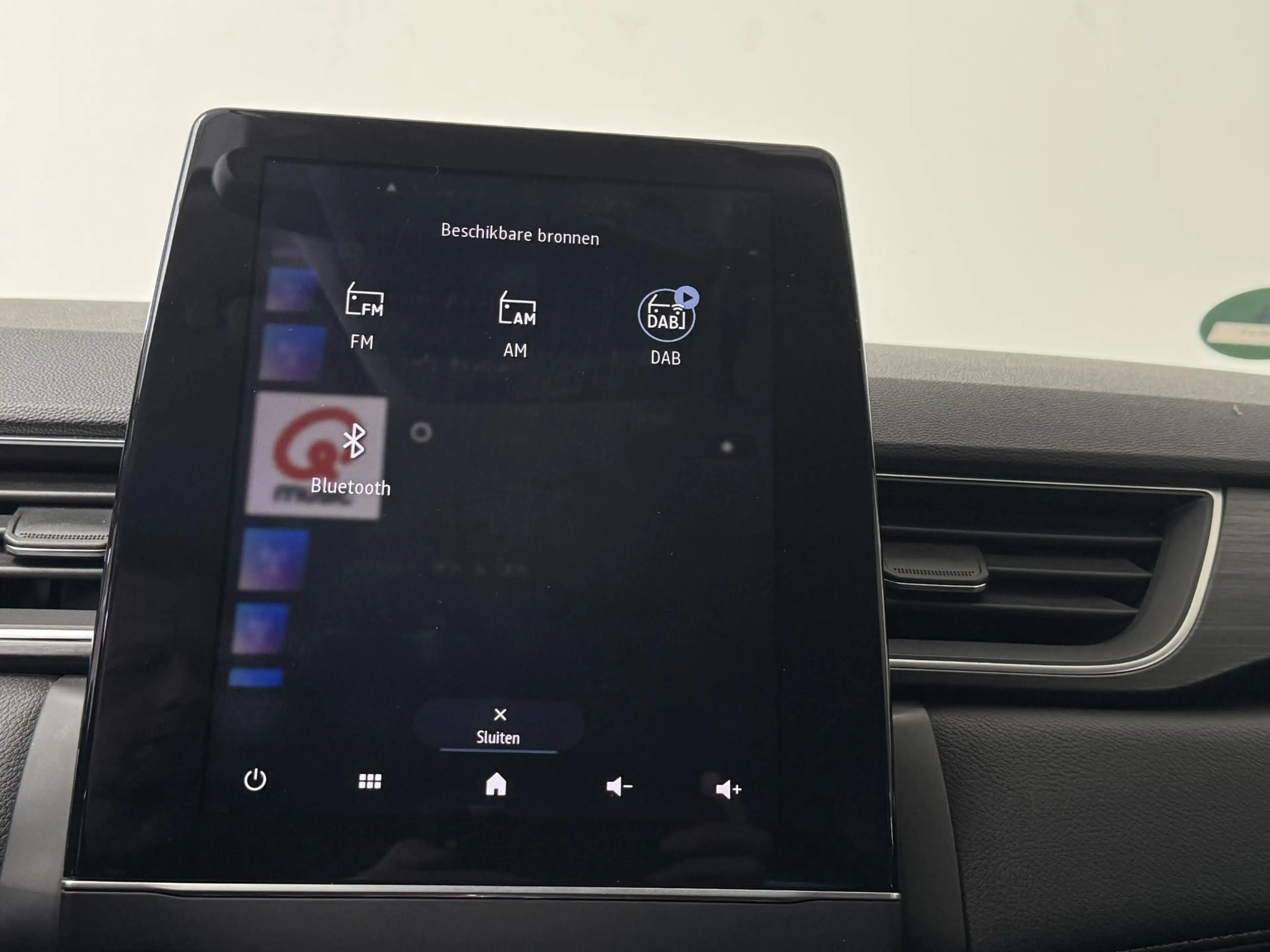 Renault Captur 1.6 E-Tech Plug-in Hybrid 160 Initiale Paris | Led — photo 36