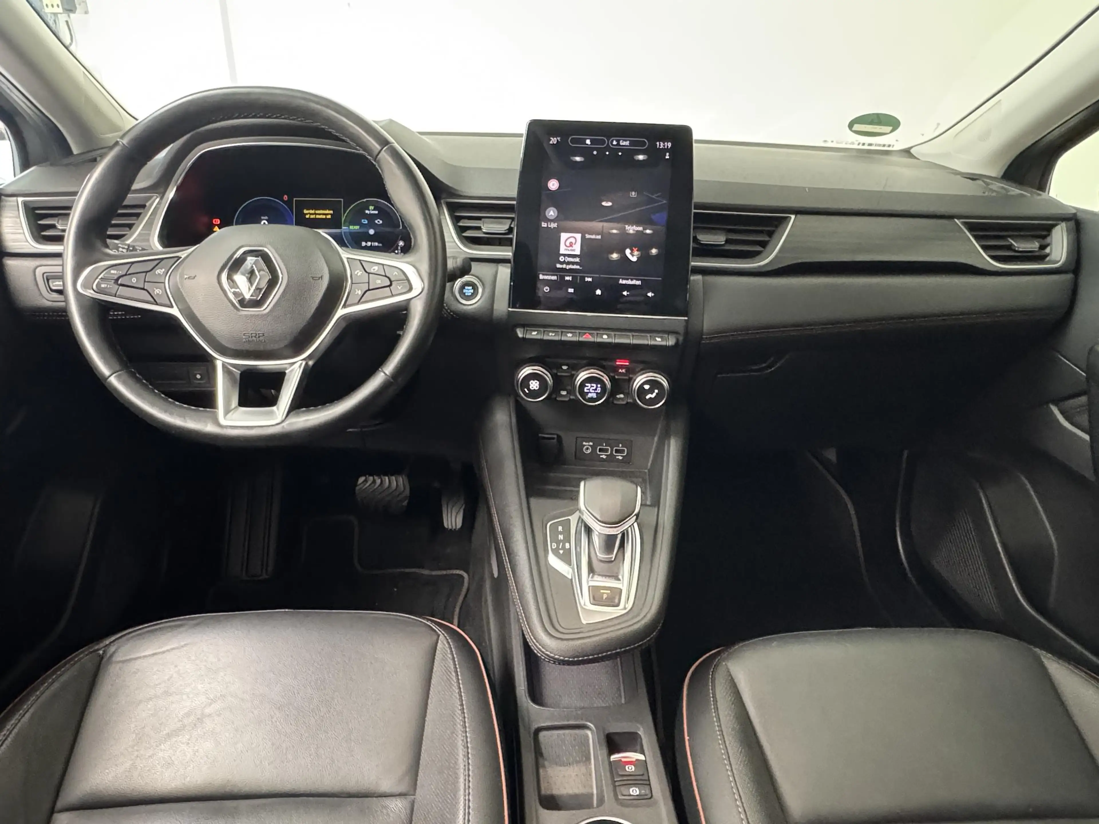 Renault Captur 1.6 E-Tech Plug-in Hybrid 160 Initiale Paris | Led — photo 3