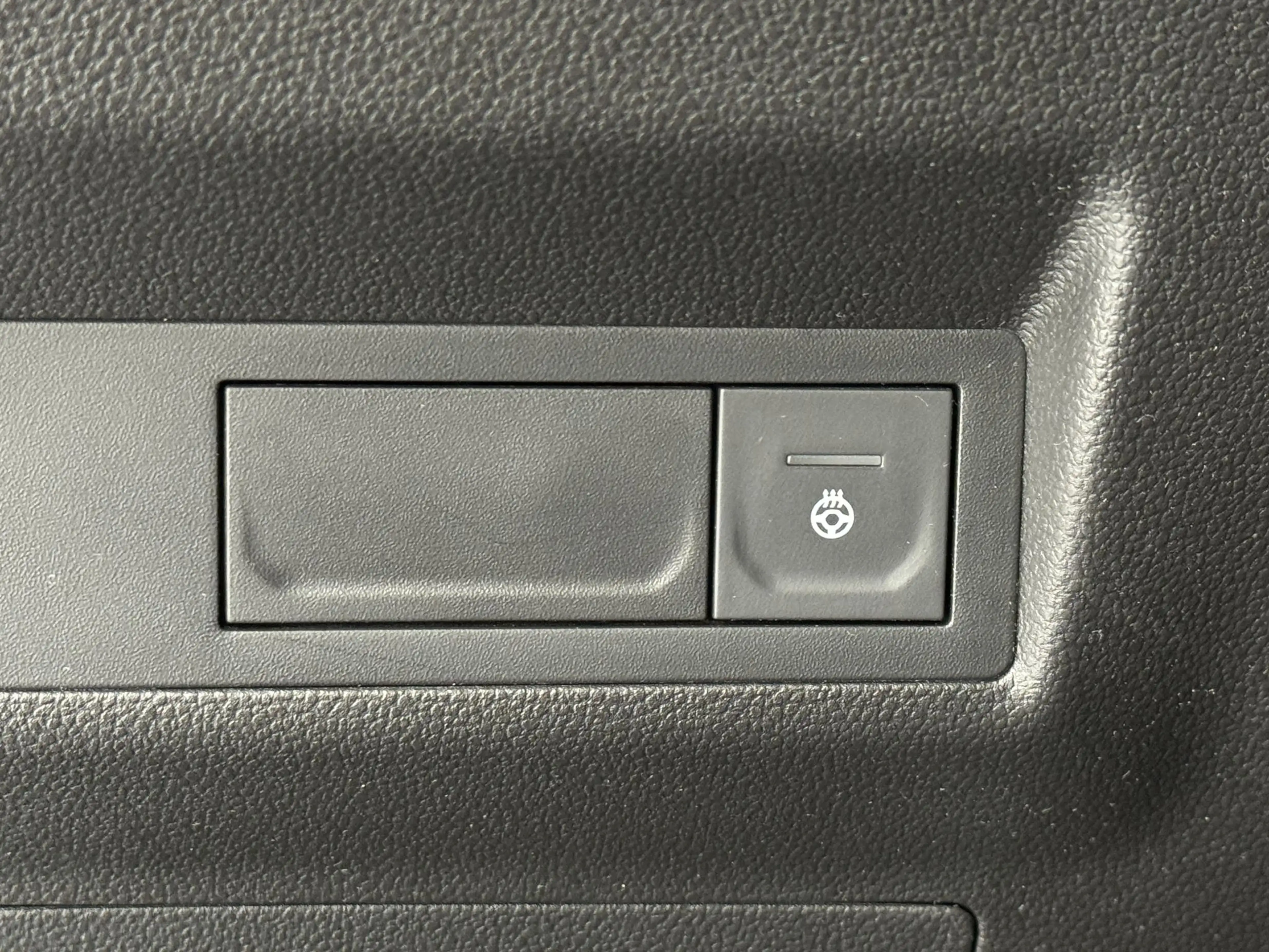 Renault Captur 1.6 E-Tech Plug-in Hybrid 160 Initiale Paris | Led — photo 18