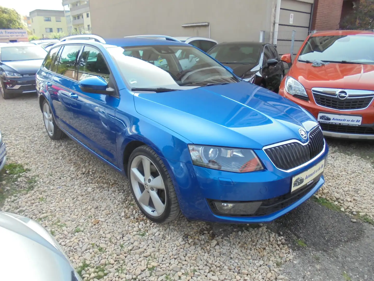 Skoda Octavia Combi 1.8 TSI Green tec DSG Elegance AHK,3-Hand! Blau - 1