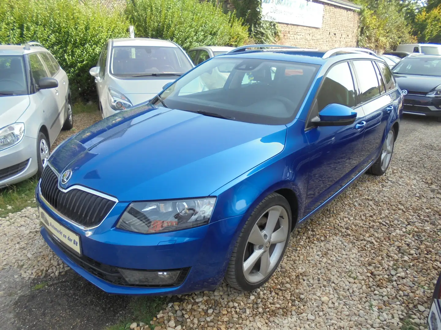Skoda Octavia Combi 1.8 TSI Green tec DSG Elegance AHK,3-Hand! Blau - 2