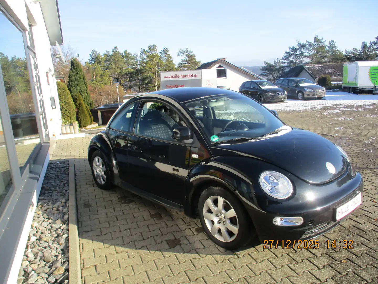 Volkswagen New Beetle 2.0 Schwarz - 2