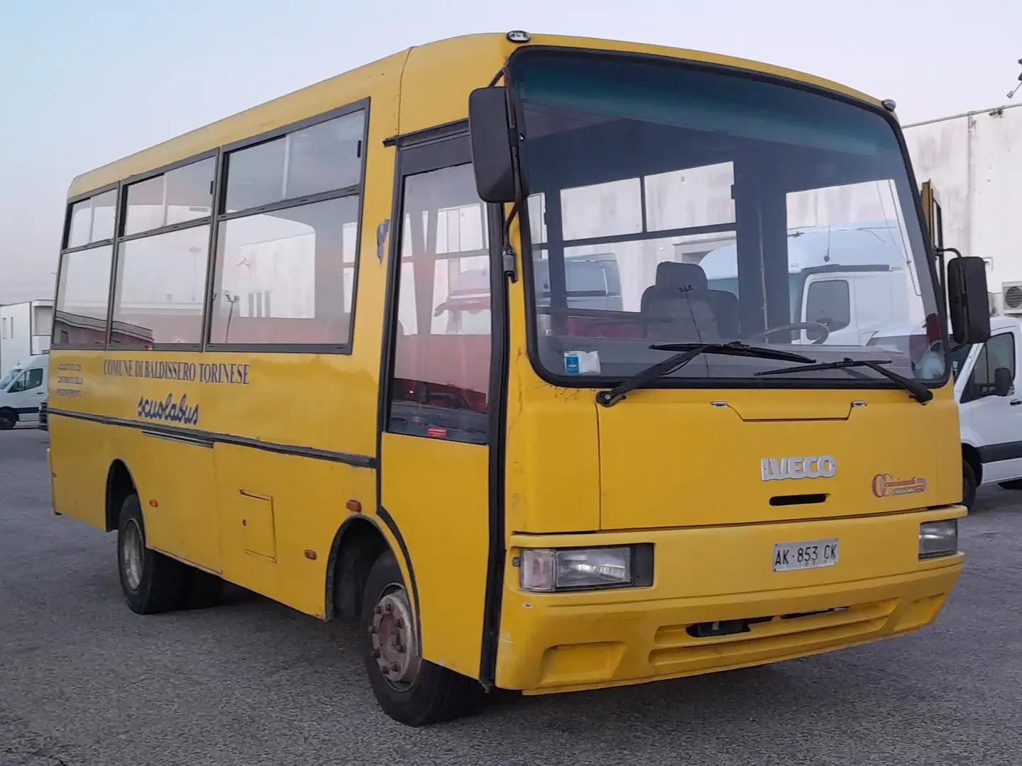 Iveco Eurocargo 8060 Scuolabus 43+1 Cacciamali Żółty - 1