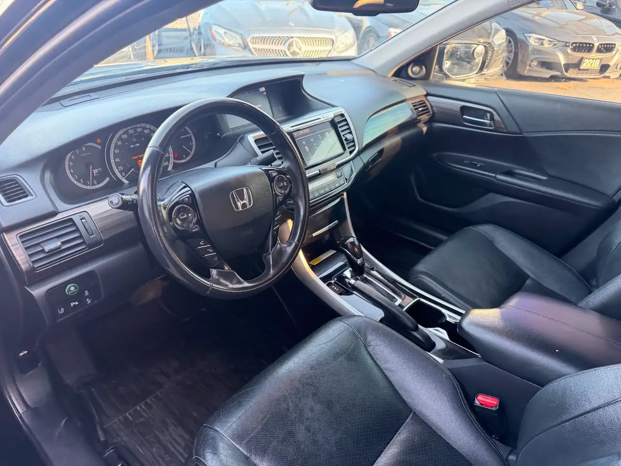 Honda Accord снимка Honda Accord