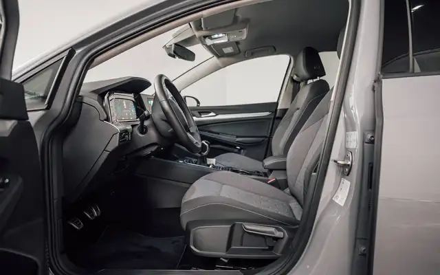 Volkswagen Golf view 14