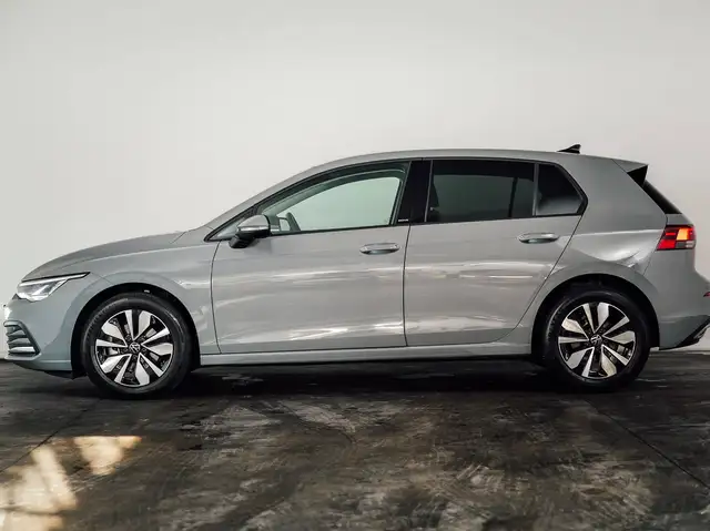 Volkswagen Golf view 2