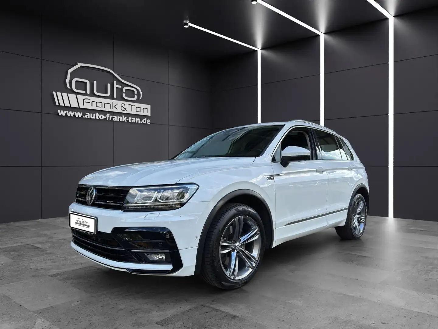 Volkswagen Tiguan Highline 4Motion/R-LINE/NAVI/PANO/KAMERA Weiß - 1