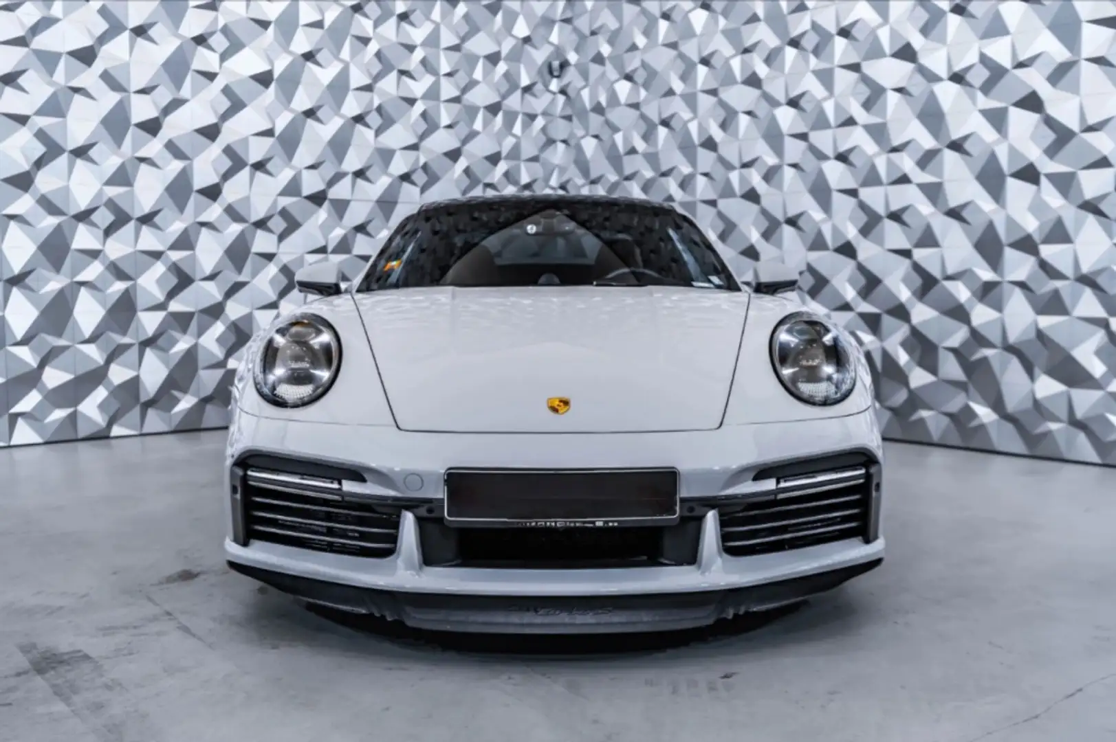 Porsche 992 Turbo S Coupé PDK Gris - 2