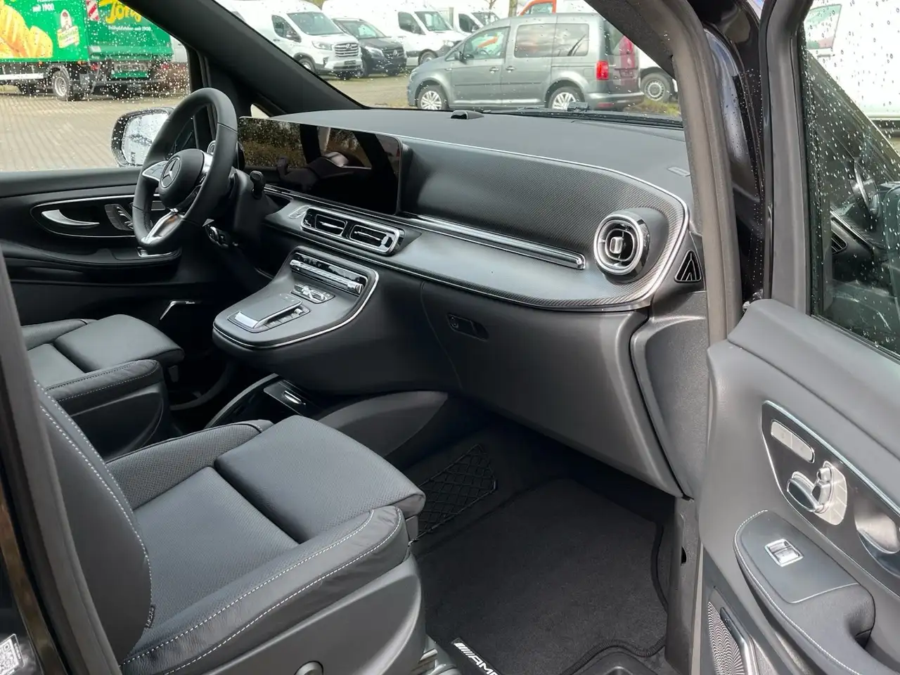 Mercedes-Benz V 300 d Avantgarde 4x4 lang AMG AIRMATIC Pano 360 12