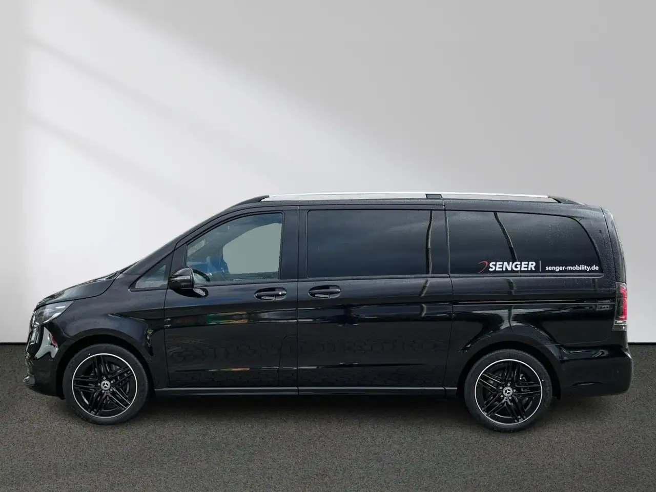 Mercedes-Benz V 300 d Avantgarde 4x4 lang AMG AIRMATIC Pano 360 3