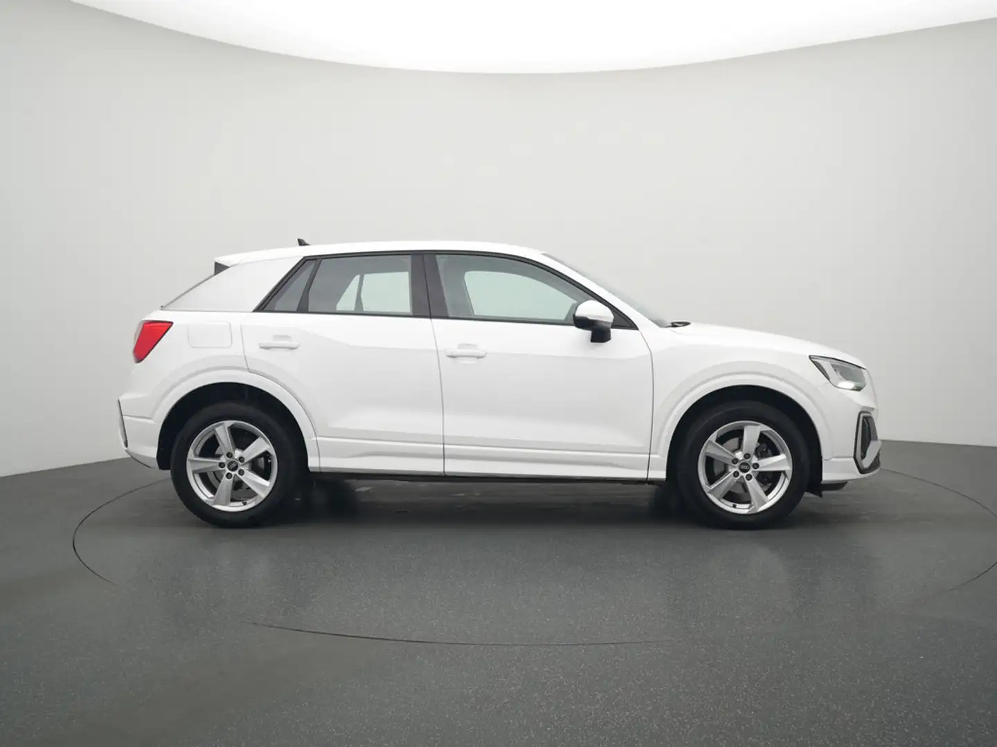 Audi Q2 TFSI KLIMA LED SHZ Schwarz - 2