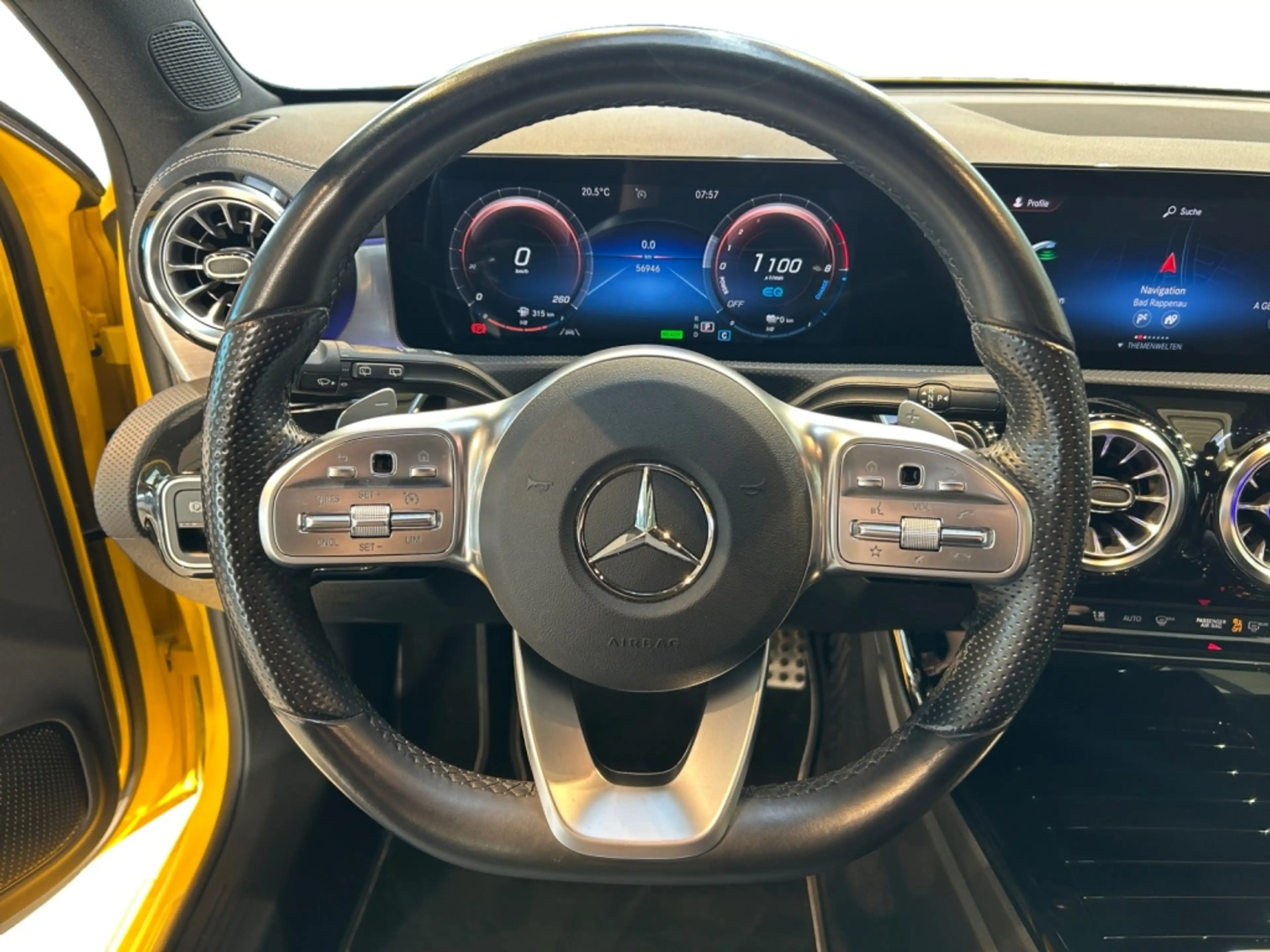 Mercedes-Benz A 250 e AMG AMG+MBUX+MBeam+Night+Wide+Cam+LED — photo 14