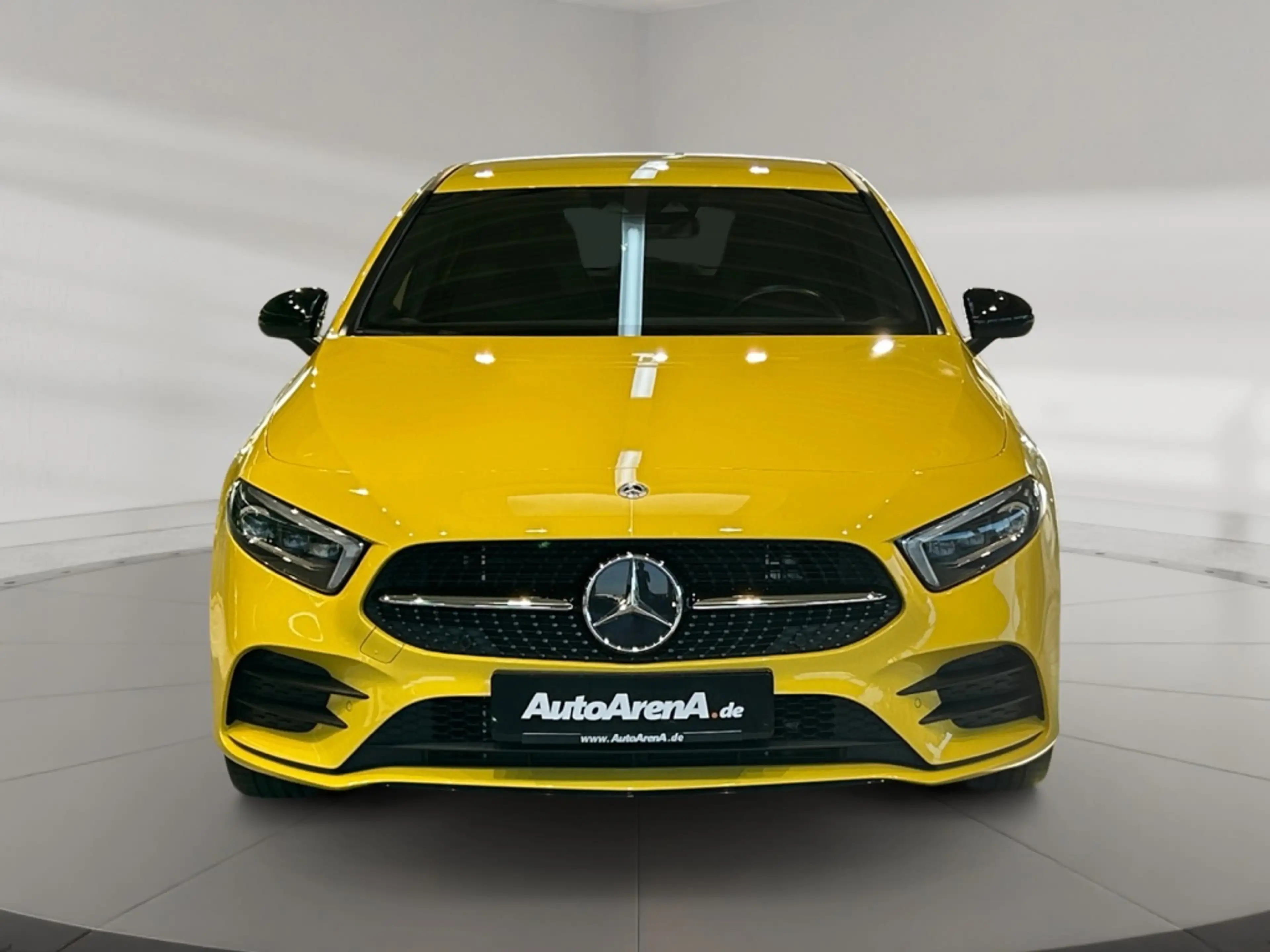 Mercedes-Benz A 250 e AMG AMG+MBUX+MBeam+Night+Wide+Cam+LED — photo 8