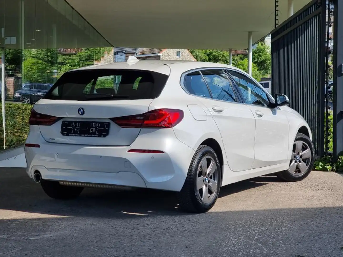 BMW 116 Hatch Blanc - 2