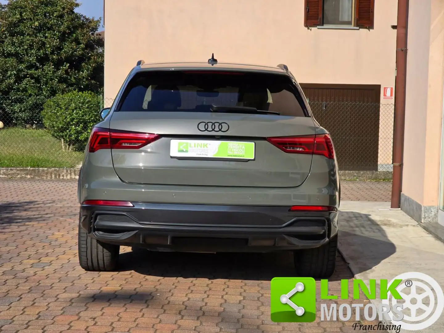 Audi Q3 40 TDI 190CV S tronic quattro s line Identity Blac Gris - 2