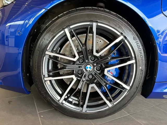 BMW M5 view 11