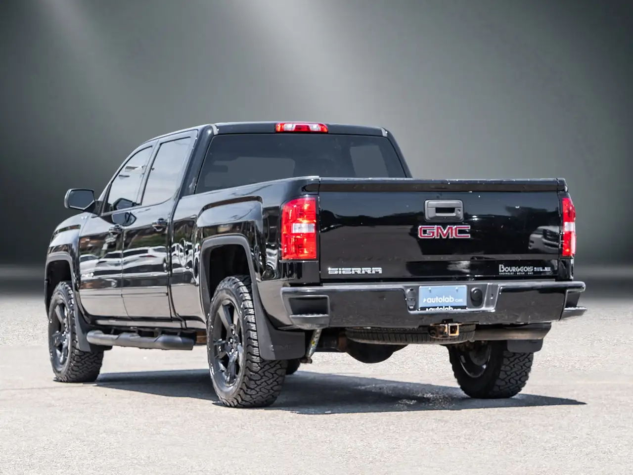 GMC Sierra 1500 photo GMC Sierra 1500