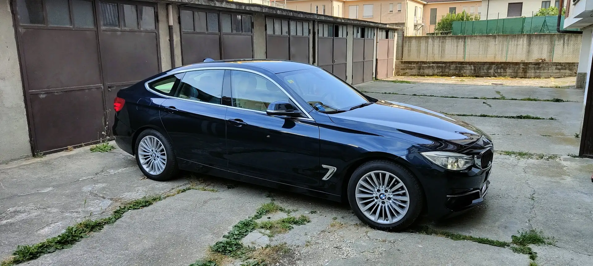 BMW 320 320d GT Aut. Luxury Line - 1