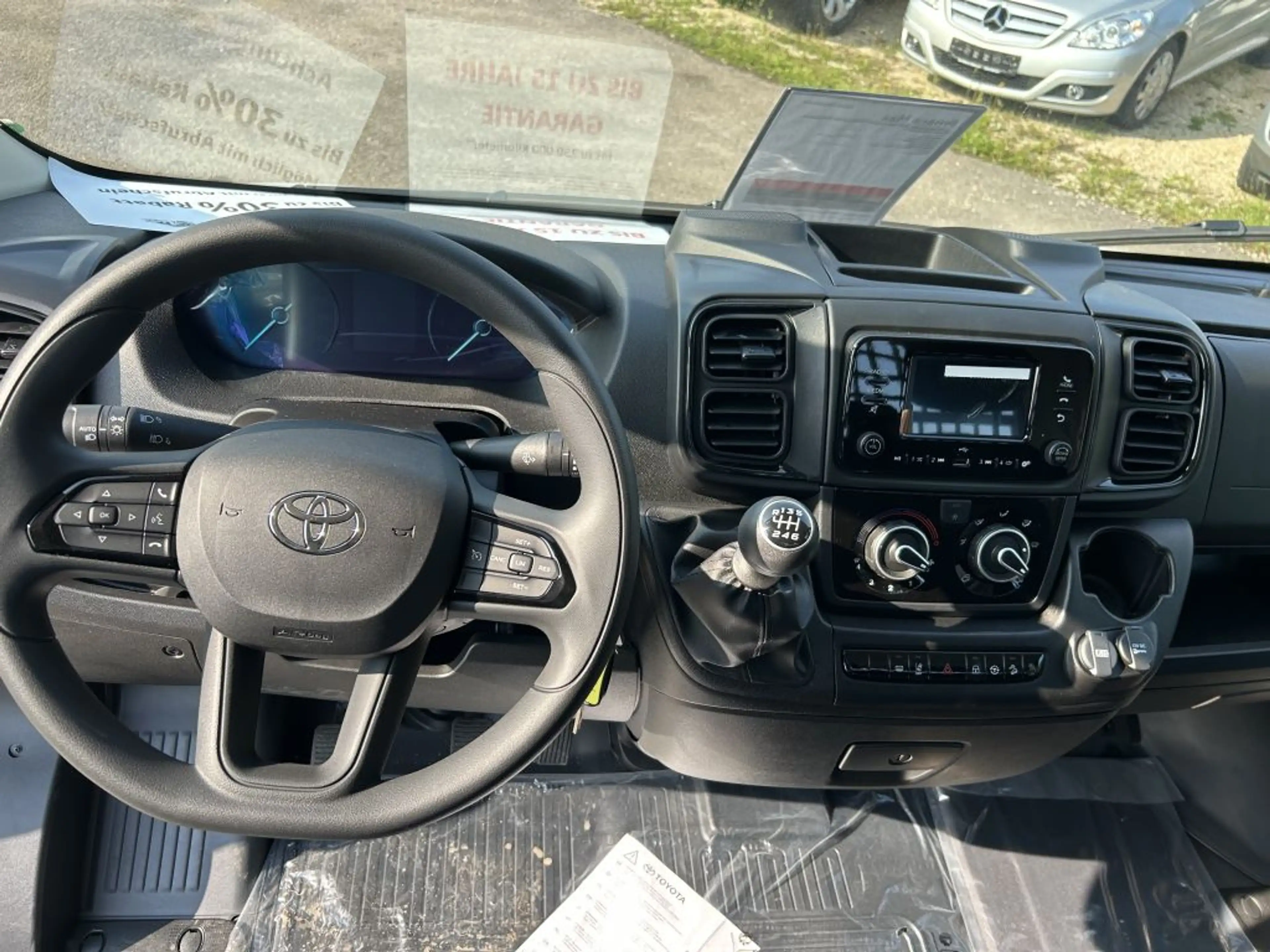 Toyota Proace Max 2.2-l-D 35 L3H1 Heavy Work — photo 10