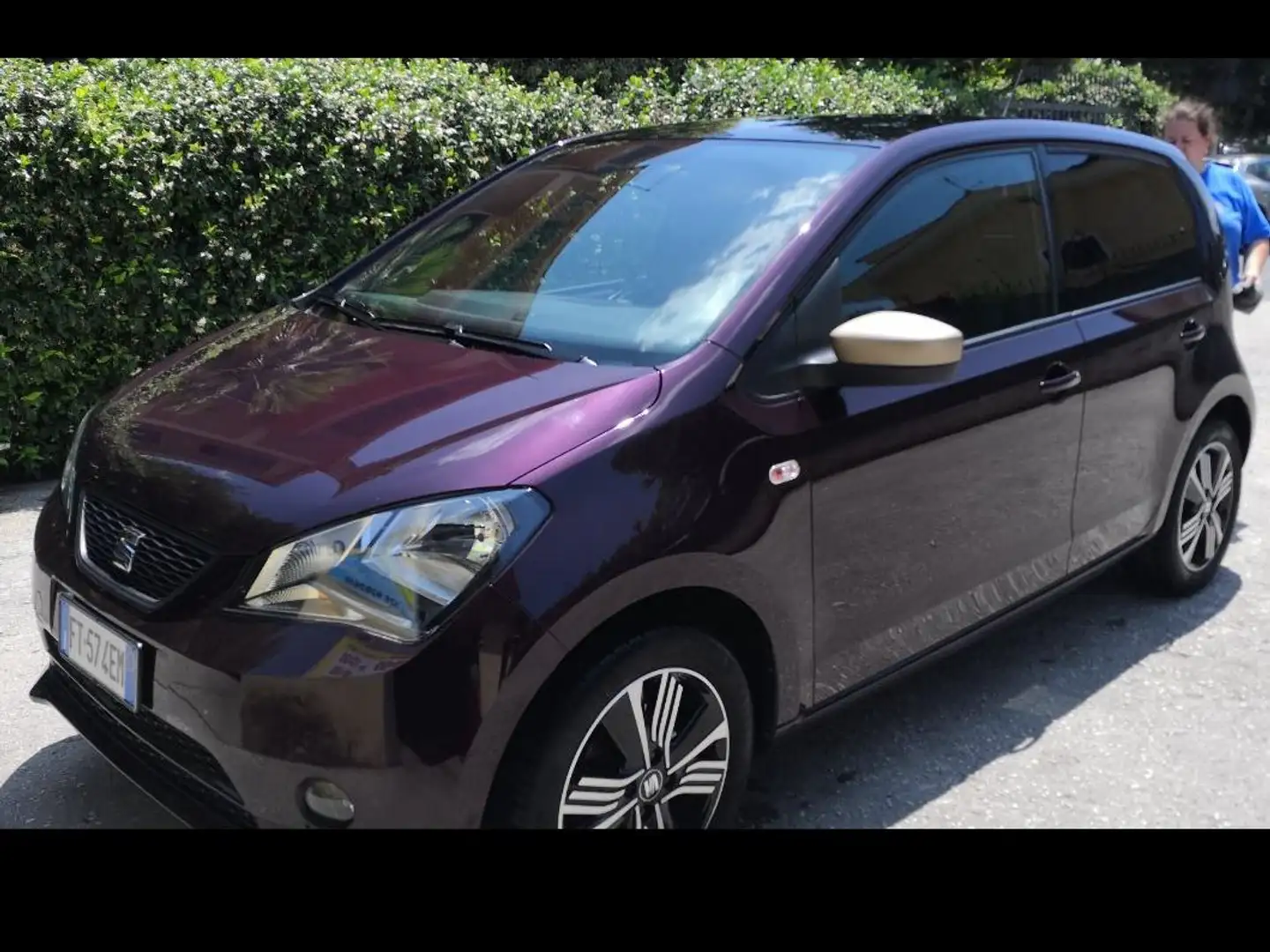 SEAT Mii Mii 5p 1.0 by Cosmopolitan 60cv Burdeos - 1