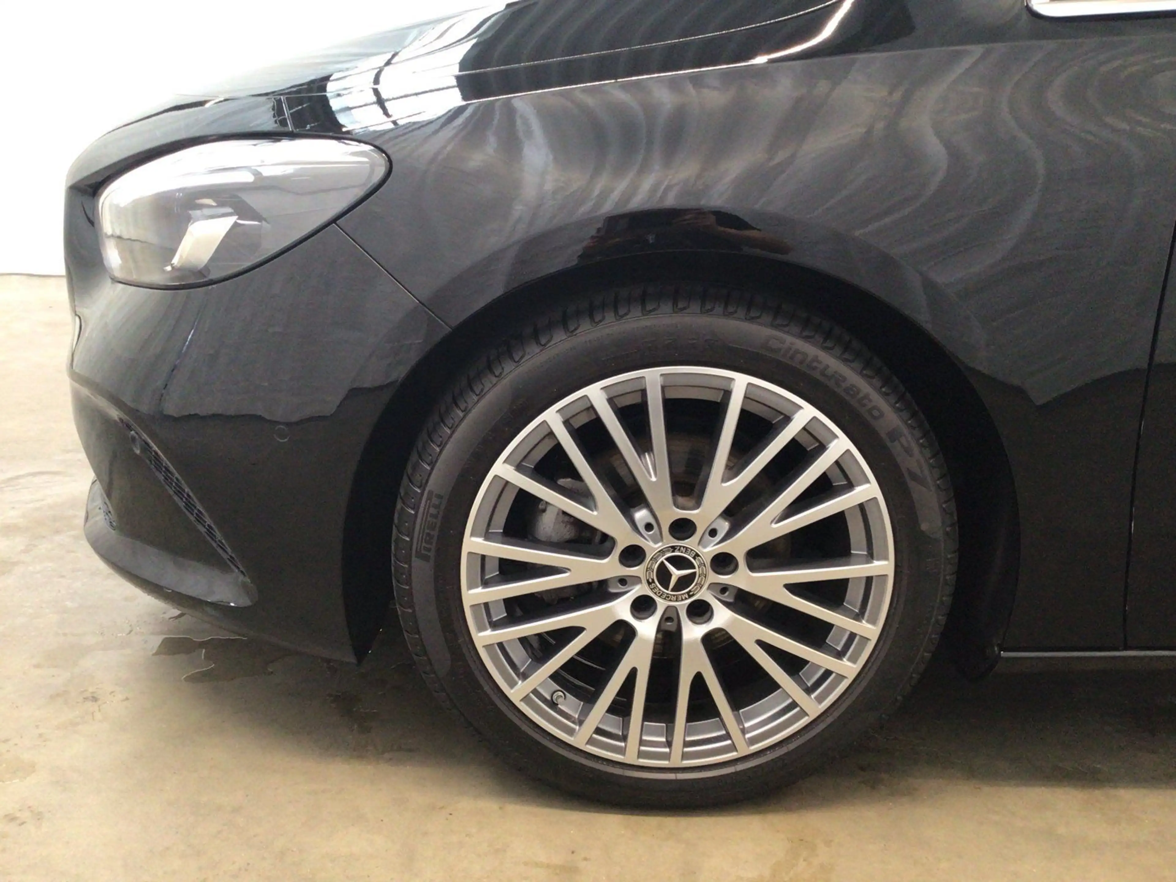 Mercedes-Benz B 180 7G-DCT PROGR KAMERA EASYPACK LED 18" MBUX — photo 6