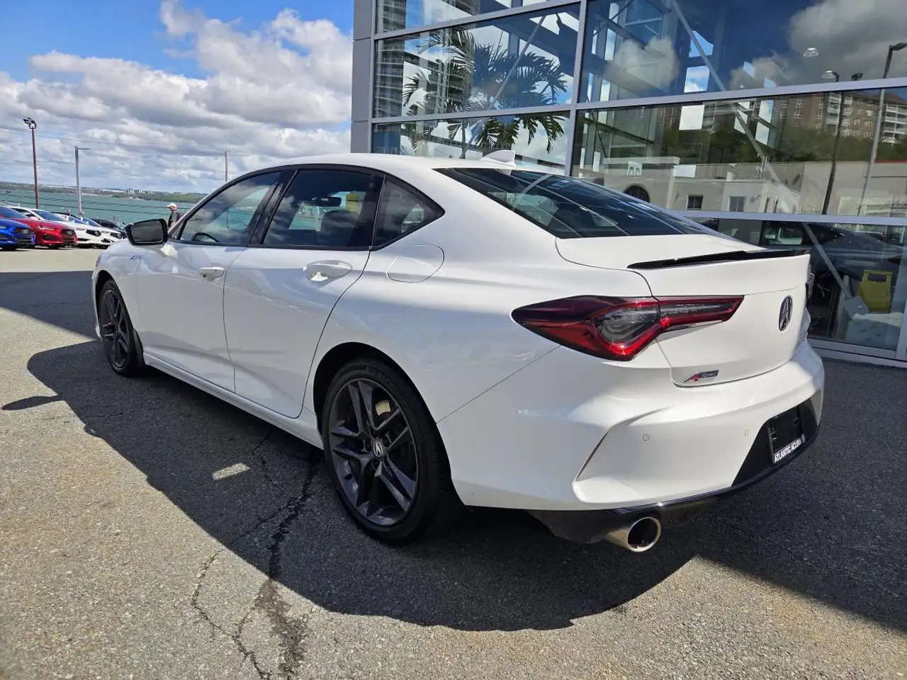Acura TLX снимка Acura TLX