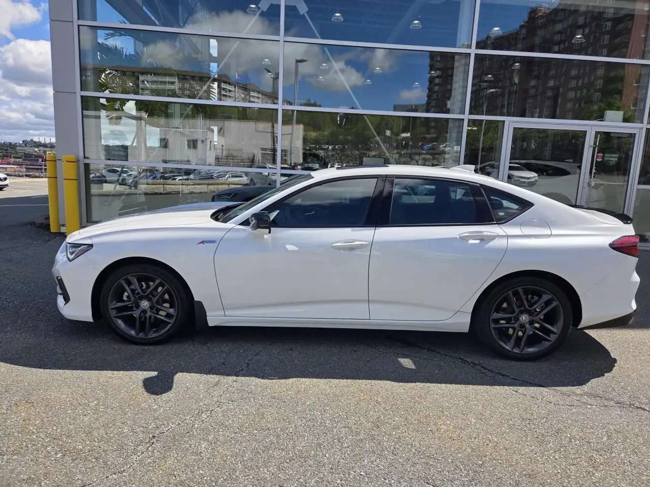 Acura TLX снимка Acura TLX