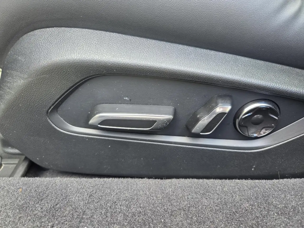 Acura TLX снимка Acura TLX